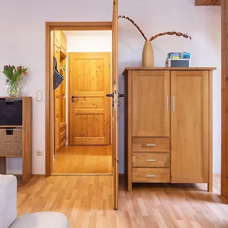 Alpen-Hostel Apartment Suedgrat Mit Motorradvermietung Memmingen Zewnętrze zdjęcie